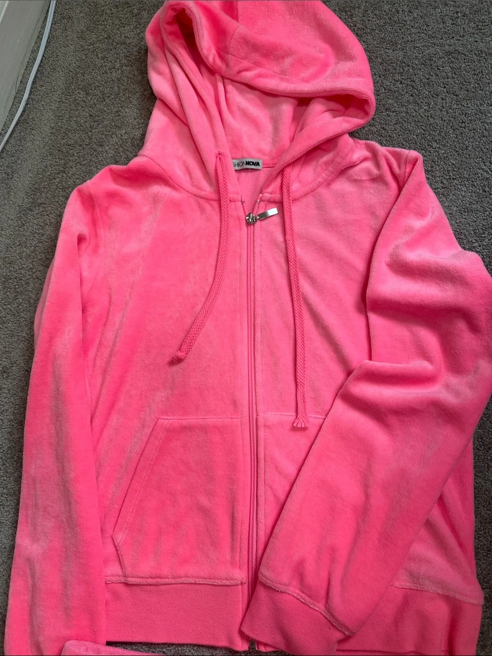 The OG Trendsetter Velour Short Set -L (NWOT)